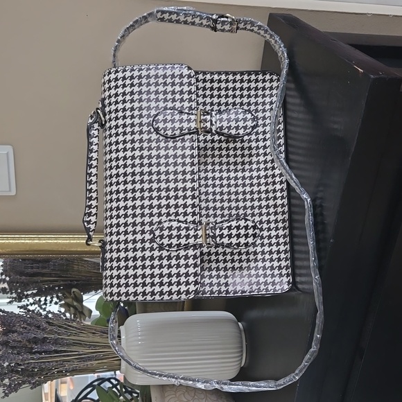 Bag - Picture 2 of 12